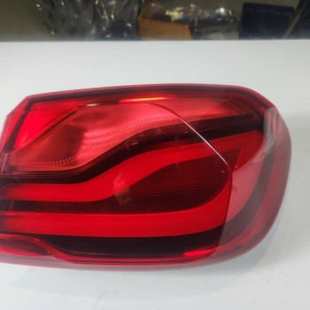 4시리즈 F32 LCI 후기형 R/H 트렁크