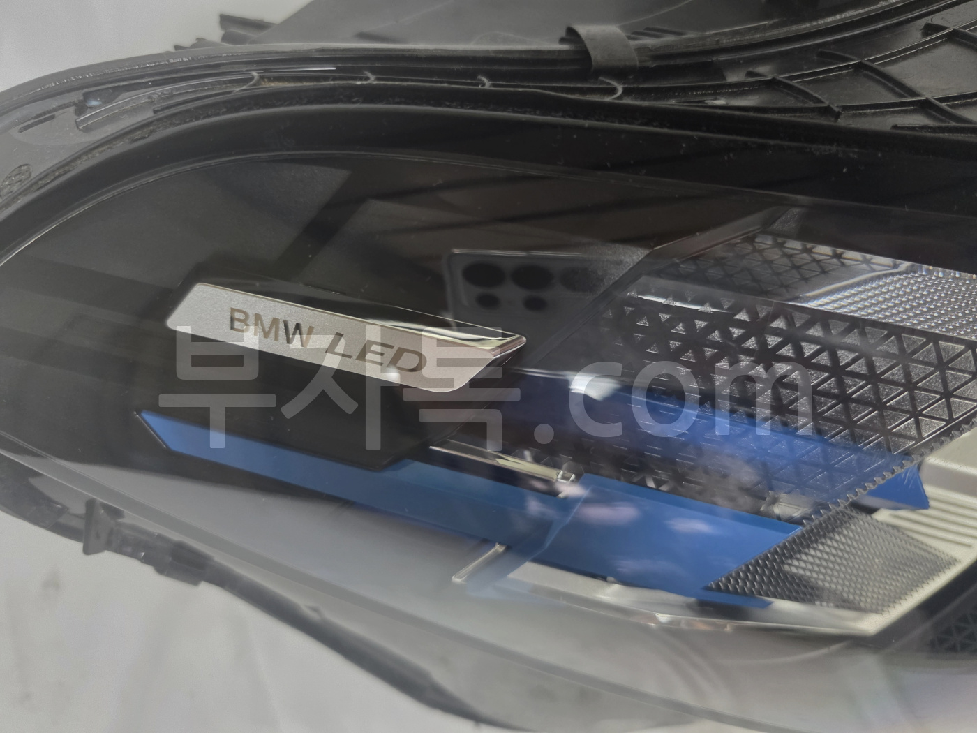 v6kyAgaWAJrKr6tLZn5uB7BrfJxYj3Y5fUdvk25scWR5Zr.jpg