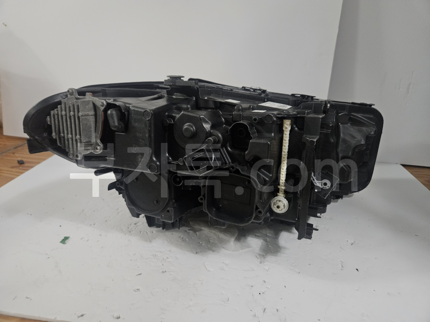 8F9glUau885jeefOrbR5mClP9K7egQg5KrNSafrwcWR5Zr.jpg