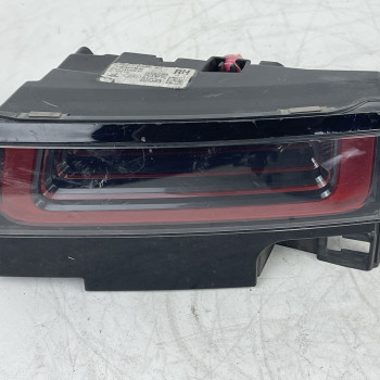 중고 랜드로버 레인지로버 이보크(Range Rover Evoque) L551  우측 테일게이트 라이트(후미등)
