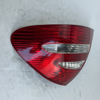 중고 벤츠 S-클래스 W221 컴비네이션램프(후미등) A2118200664
