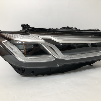 중고 BMW 5시리즈 G30/G31 LCI (2020~2023) 전면 헤드램프(전조등) 우/조수석 9850582-07